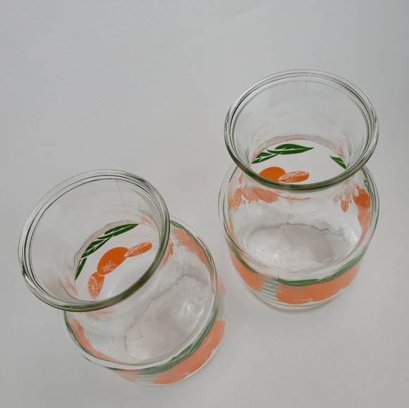 (2) Vtg Anchor Hocking Glass Orange Juice Carafe - Picture 6 of 12